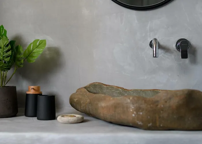 Delilah By Senses Collection *